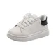 Chaussures de sport blanches souples pour garçons et filles baskets légères à lacets de Style