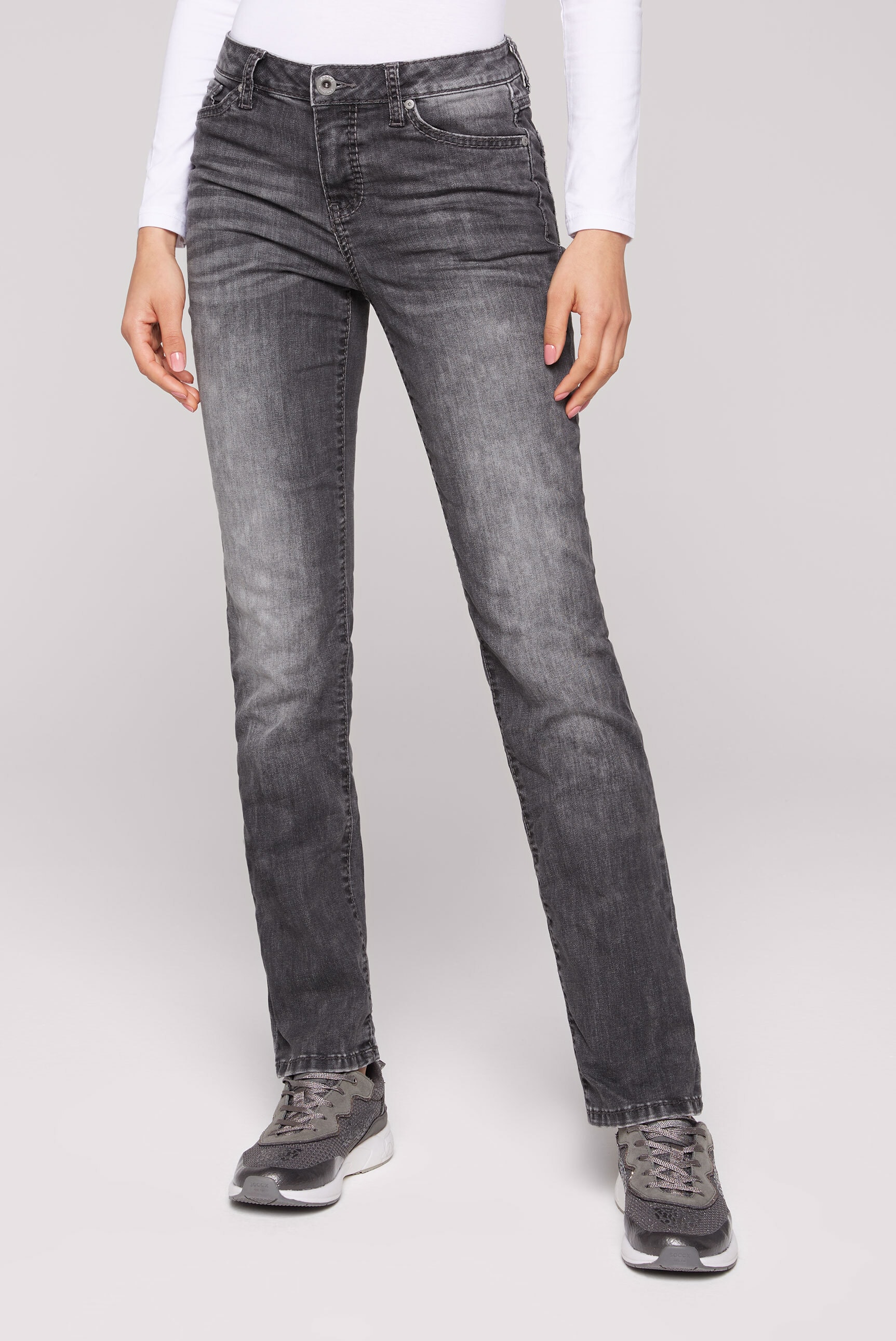 Regular-fit-Jeans SOCCX, Damen, Gr. 27, Länge 30, grau, Denim/Jeans, Material: 72% Baumwolle, 27% Polyester, 1% Elasthan, Zusatz: Enthält nichttextile Teile tierischen Ursprungs (Badge), Abriebeffekte, regular fit, Jeans, mit breiten Nähten