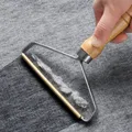 Brosse manuelle pour enlever les poils d'animaux nettoyeur de tapis pull vêtements rasoir