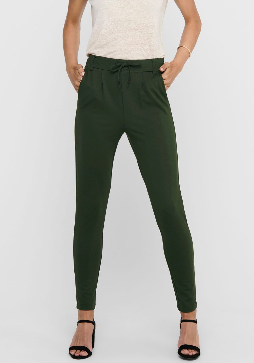 Jogger Pants ONLY "ONLPOPTRASH – Joggerhose mit Tunnelzugbund und Stretch", Damen, Gr. XS (34), Länge 34, grün (peat), Milano Rib, Obermaterial: 63% Viskose, 32% Nylon, 5% Elasthan, unifarben, gerade, unten schmal knöchellang, Hosen, casual, Milano...