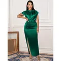 Robe Longue Plissée en Satin Vert Bordeaux pour Femme Tenue Élégante de Soirée d'Anniversaire de