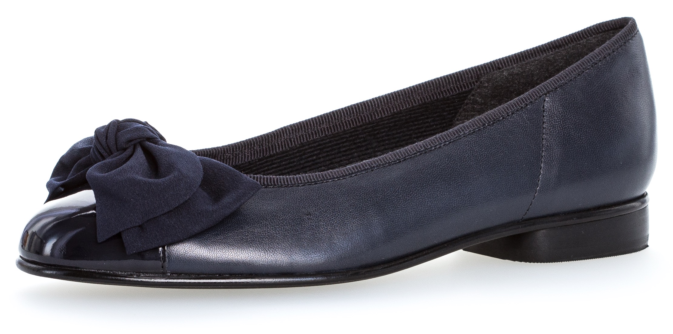 Ballerina GABOR, Damen, Gr. 38,5, blau (dunkelblau), Lacklederimitat, Leder, Schuhe Ballerina, Flats, Kitten Heel, Festliche Schuhe mit aufwendiger Schleife