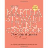 Pre-Owned The Martha Stewart Living Cookbook : The Original Classics 9780307393821