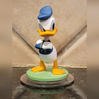 Disney Toys | Donald Duck Disney Infinity 2.0 Xbox 360 Figure | Color: White | Size: Osbb