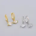 S925 Estampillé Dainty Planet Solitaire Sparky Cubic Zirconia Huggies Dangle Boucles d'oreilles pour