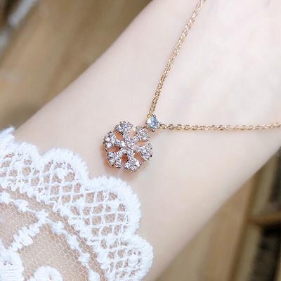 Rose gold revolving Snowflake necklace Austrian Crystal Snowflake Pendant female collarbone chain