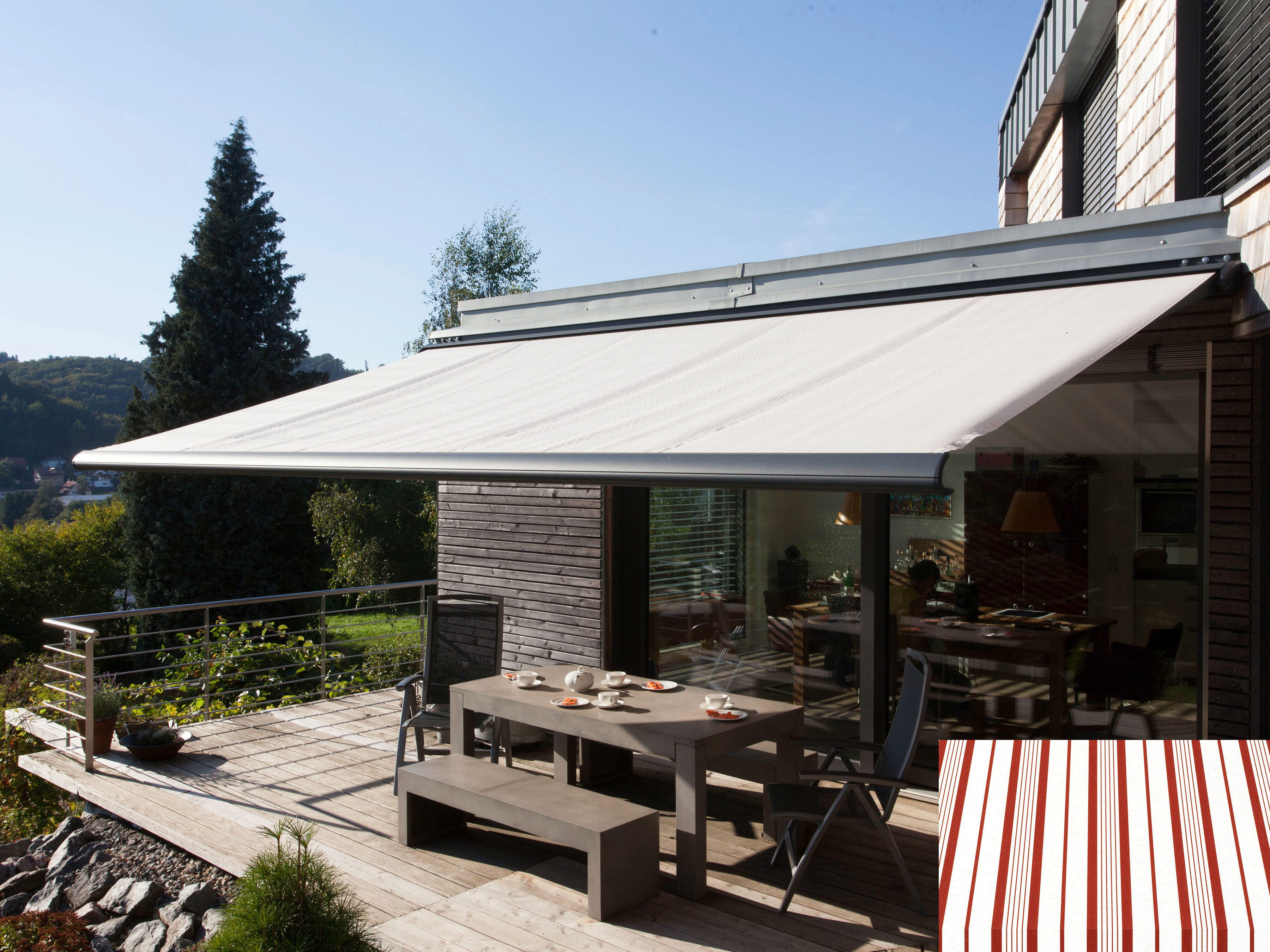 Kassettenmarkise WISMAR "Classic S-Compact", weiß (weiß, rot), B:550cm, Polyacryl, Markisen, Breite: 550 cm, Ausfall: 300 cm