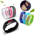 Montre-Bracelet en Silicone pour hommes et femmes Bracelet de sport à LED rouge tactile