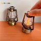 Lampe Kerosene Miniature rétro scintillante pour maison de poupée modèle avec batterie éclairage