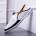 Mocassin respirant pour hommes chaussures de conduite classiques mocassins décontractés creux