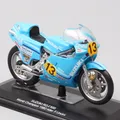 Italeri-Moto de course Suzuki RG 500 Champion du monde échelle 1:22 #13 pneu Uncini GP moulé