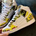 Nike Shoes | Nike Sb Dunk X De La Soul | Nike Sb Dunk De La Soul Sneakers | Color: White/Yellow | Size: 9