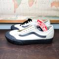 Vans Shoes | Brand New Vans Old Skool Black/ Beige Men's Size 7.5 Women's Size 9.0 | Color: Black/Cream | Size: 7.5