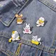 Broche en émail Animal mignon dessin animé chat lapin souris fromage poisson caméra broches en