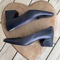 Gucci Shoes | Gucci Leather Square Toe Mid-Heel Pump Shoes Women's Size 8.5 | Color: Black | Size: 8.5