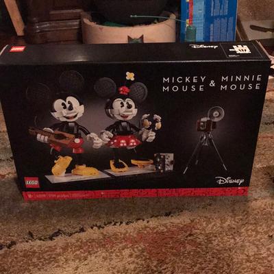 Disney Toys | Disney Lego Mickey & Minnie Mouse Buildable Character Set Amazing! | Color: Black/Red | Size: 7.5”