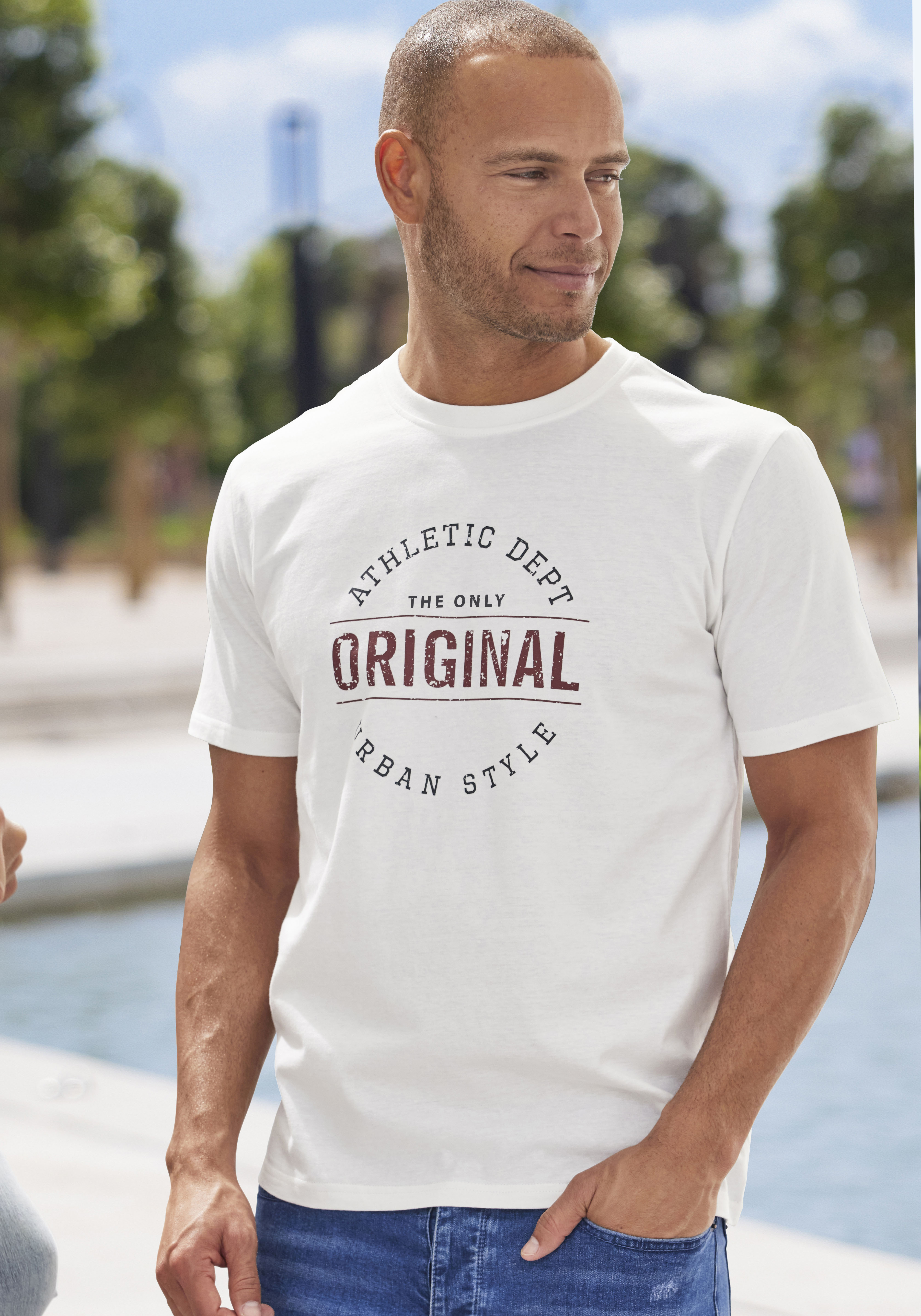 T-Shirt JOHN DEVIN "Regular Fit", Herren, Gr. XXL (60/62), weiß (sanftes weiß), Jersey, Obermaterial: 100% Baumwolle, bedruckt, regular fit normal, Rundhals, abgesteppte Kante, Shirts, Kurzarm, Freizeitshirt mit Rundhals, Frontprint, reine Baumwolle Image