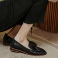 Chaussures en cuir PU pour femmes mocassins à nœud rétro chaussures à talons bas élégantes