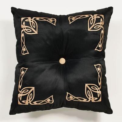 Paragon Tufted Pillow Black 18