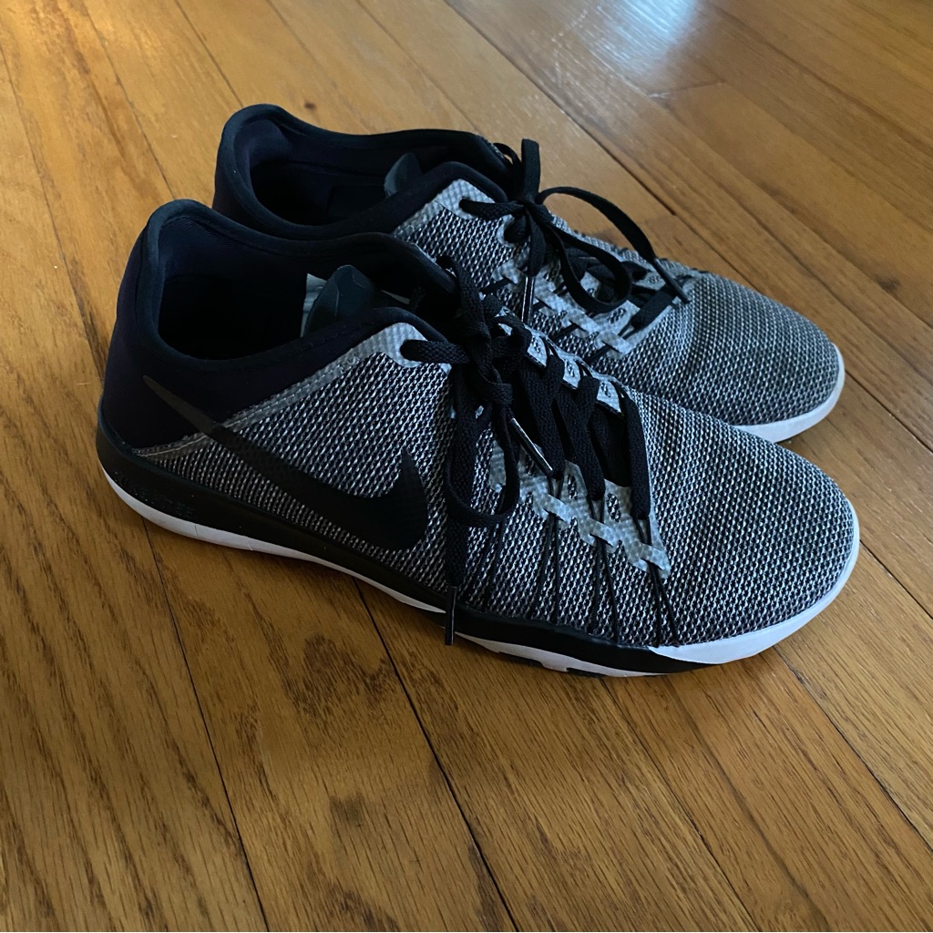 Nike Shoes | Black And Grey Nike Tennis Shoes | Color: Black/Gray | Size: 7