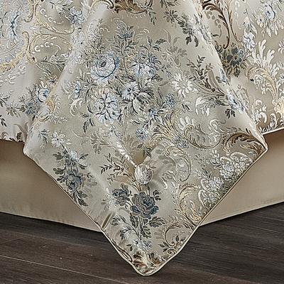 J. Queen New York Jacqueline Comforter Set