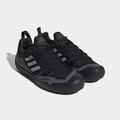 Wanderschuh ADIDAS TERREX "TERREX SWIFT SOLO 2.0" Gr. 41, schwarz (core black, grethr, gresi) Schuhe Herren