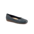 Wide Width Women's Sasha Flat by Trotters in Navy (Size 7 W)