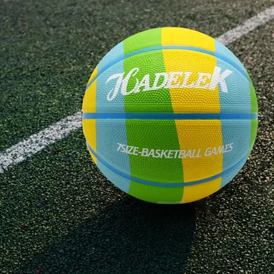 Mini basket-Ball en caoutchouc réutilisable jouet interactif anti-fuite arc-en-ciel taille 7