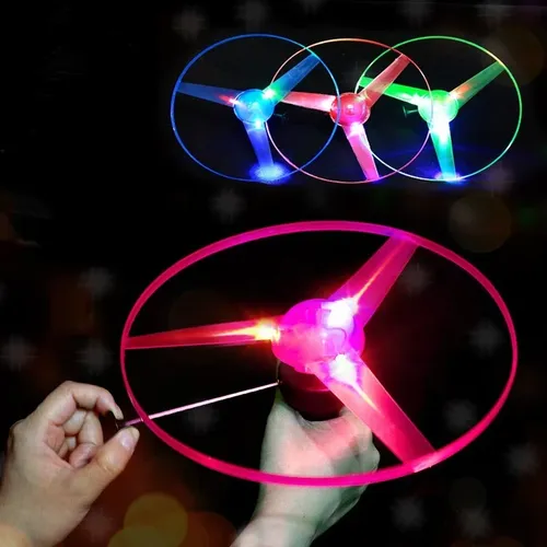1pc Lustige Spinning Flyer Luminous Fliegende LED Licht Griff Flash Fliegende Spielzeug für Kinder