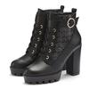 Stiefelette LASCANA, Damen, Gr. 38, schwarz, Obermaterial: 100% Lederimitat. Futter: 100% Textilmaterial. Decksohle: 100% Lederimitat. Laufsohle: 100% Synthetik, unifarben, gemustert, feminin, Schuhe, mit Blockabsatz & raffinierter Musterung,...