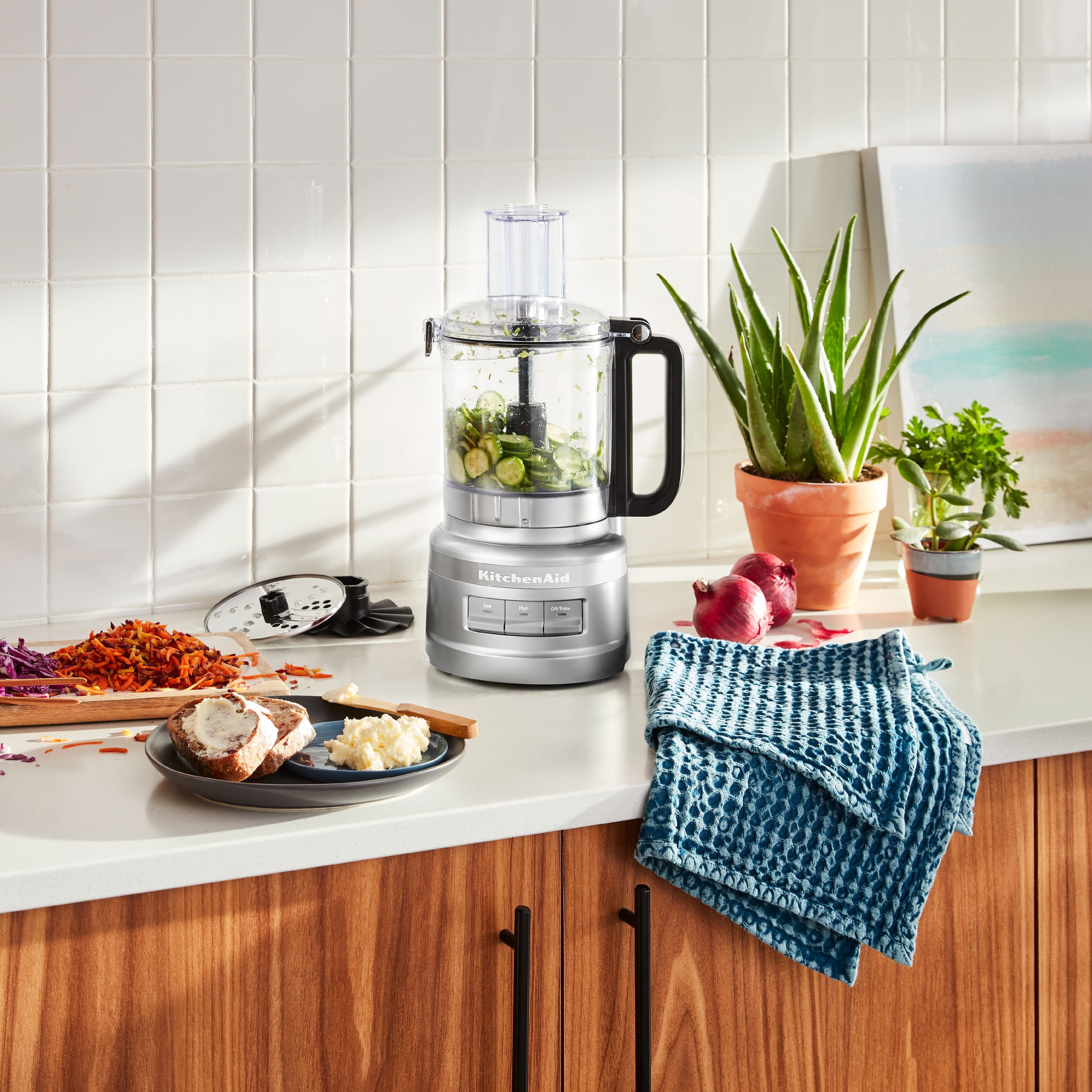 KitchenAid 9-Cup Food Processor in Contour Silver