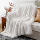 BATTILO HOME Luxury White Faux Fur Throw Blanket 125x150cm, Soft Cozy Warm Fluffy White Fur Blanket for Bed, Plush Fuzzy Thick White Fur Throws for Sofa Couch Living Room Home Decor