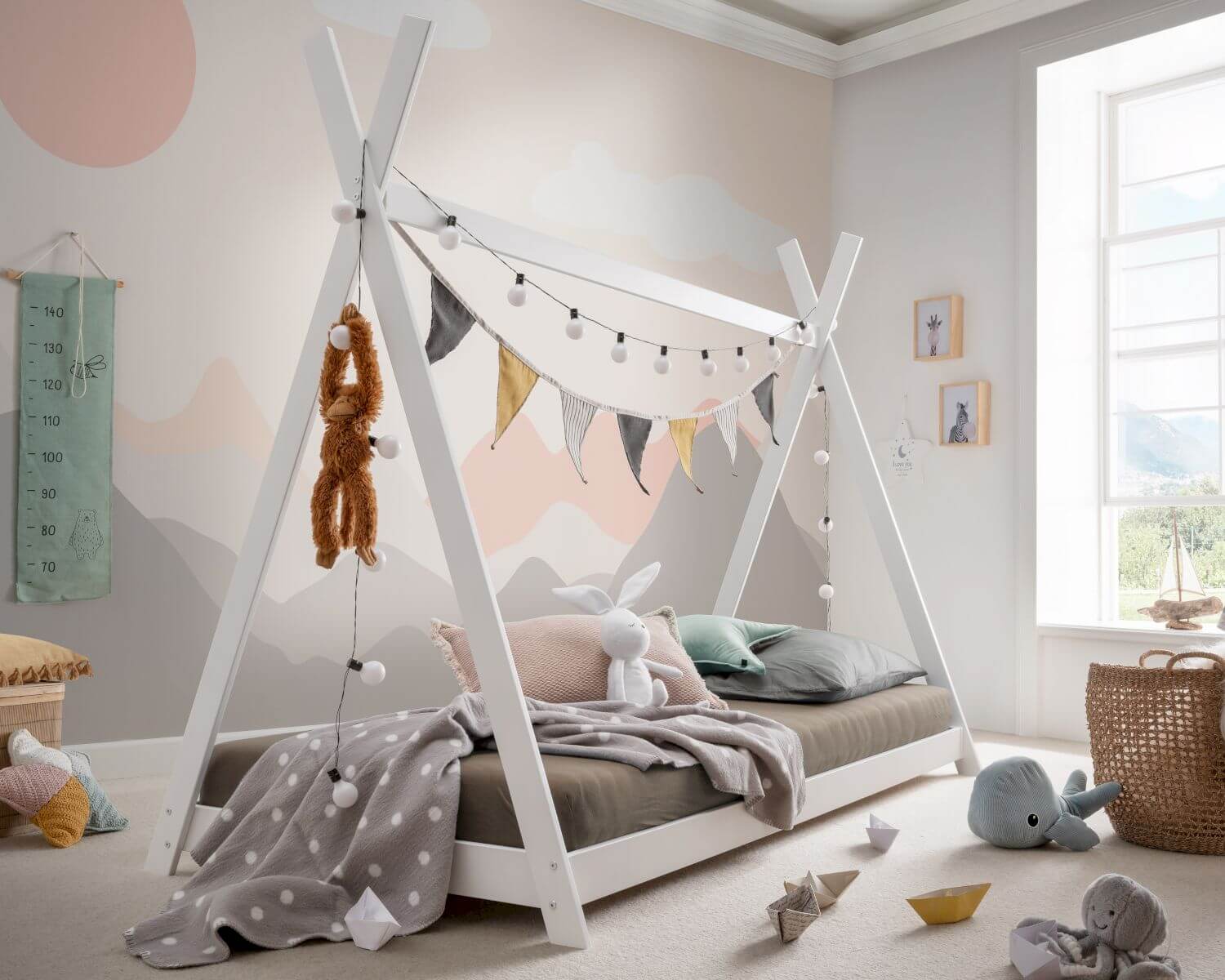 INFANSKIDS »Pinocchio« Tipi-Bett weiß Buche weiß lackiert / Stoffdach Mint / Rollrost
