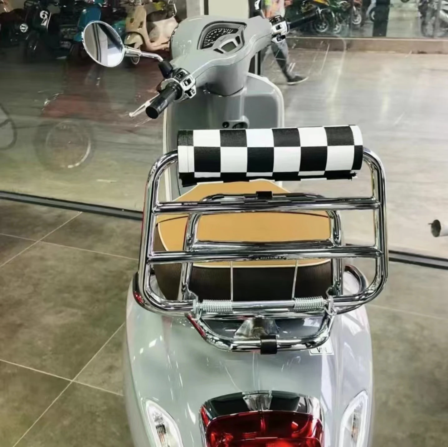 Motorrad Cross Brust schutz rund 7/8 "Lenker Bar Pad Fahrrad für Vespa Gts300 GTV LX LXV Motorrad Zubehör Image