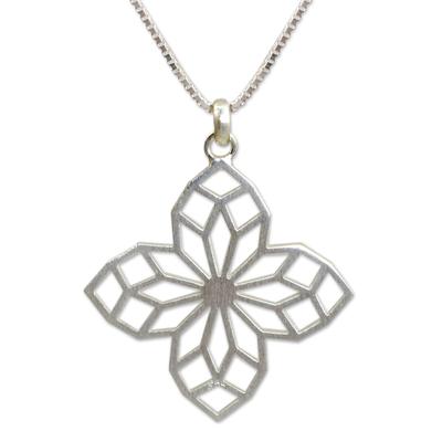 Sterling silver flower necklace, 'Blossoming Star'