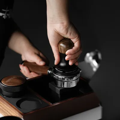 Tamper à café expresso à pression constante compte-gouttes à ressort calibré outils Barista 51mm