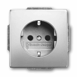 Busch-Jaeger pur edelstahl Steckdose, 1f, edelstahl, matt, Unterputz, mit erhöhtem Berührungsschutz, horizontal/vertikal, IP20, Zentralplatte Image