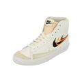 NIKE Herren Blazer MID '77 Sneaker, White/Black-Bright Mandarin-MEDIUM, 49.5 EU