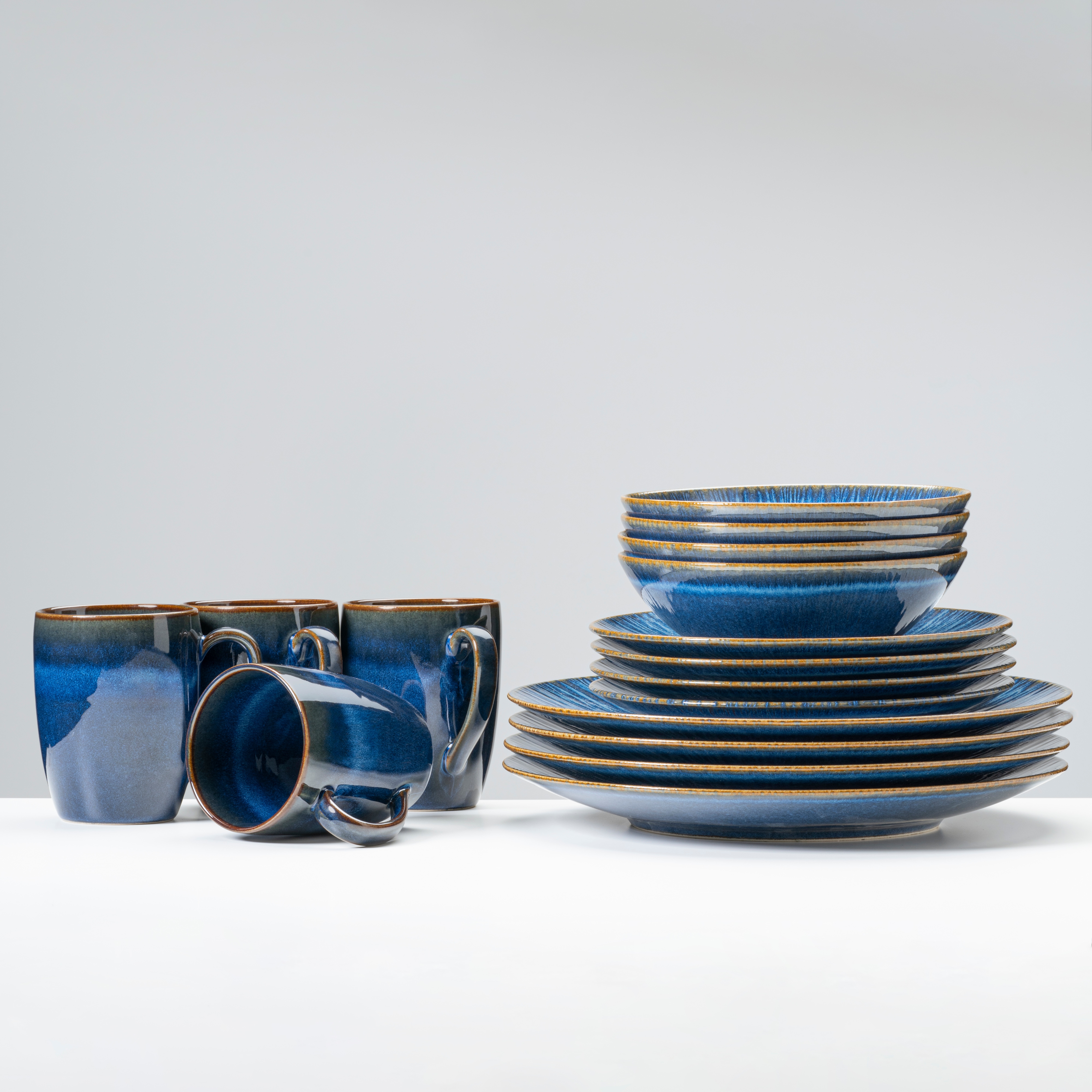 Kombiservice GIPFELSTÜCK "Geschirr-Set, Service Eisfall", blau, 16 Stk., Steinzeug, Geschirr-Sets, Scandi-Style, jedes Stück ein Unikat, 16 Teile, für 4 Personen