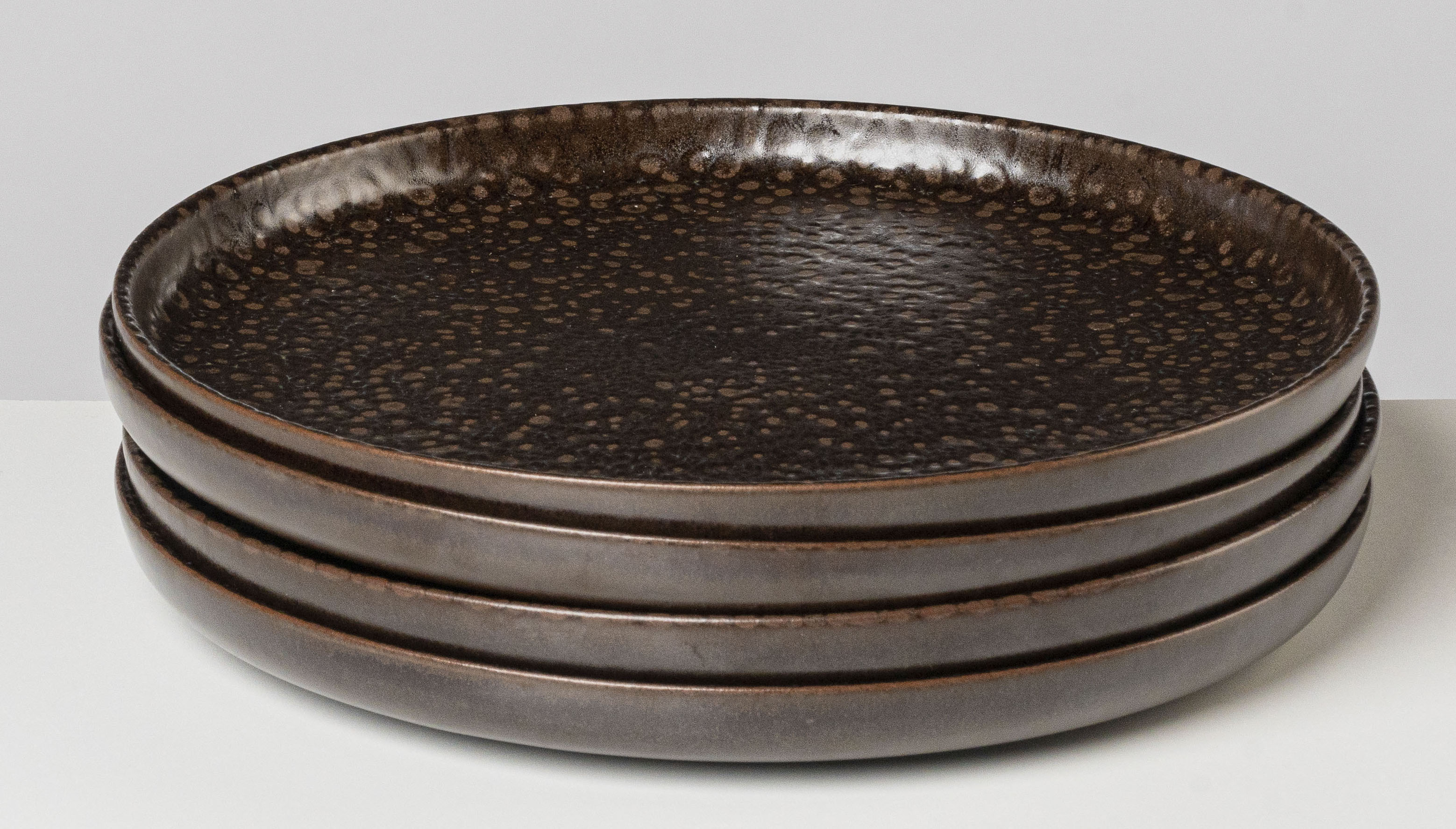 Speiseteller GIPFELSTÜCK "Glockenklang", braun (bronze), B:28cm Ø:28cm, Steinzeug, Speiseteller, Scandi-Style, glänzende Reaktivglasur, jedes Stück ein Unikat Image