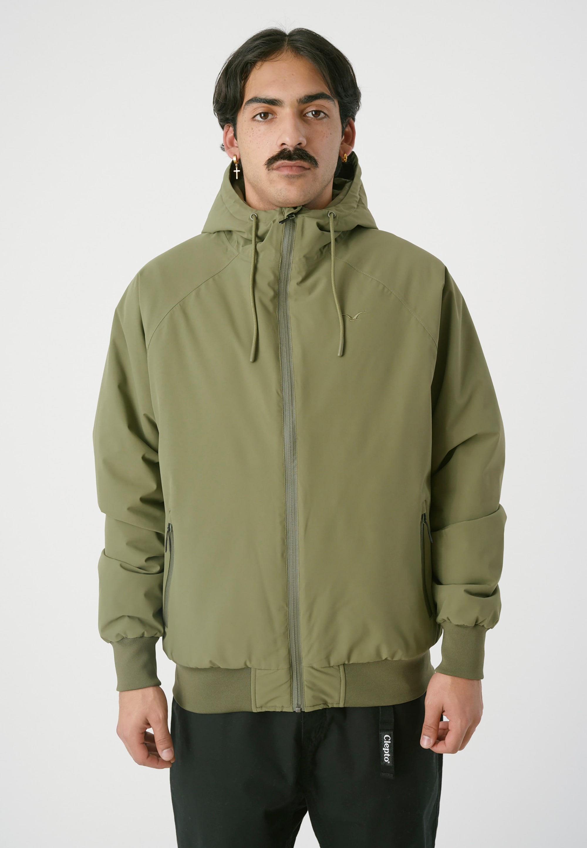 Winterjacke CLEPTOMANICX "Simplist", Herren, Gr. M, grün (olivgrün), 100% Polyester, bestickt, normal, ohne Ausschnitt, Jacken Winterjacke, mit lockerem Schnitt