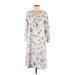 Appleseeds Casual Dress - Shift V-Neck 3/4 sleeves: Ivory Floral Dresses - Women's Size Medium Petite