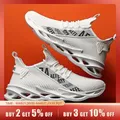 Scarpe da uomo Sneakers leggere bianche Outdoor Mesh traspirante scarpe Casual nere per uomo scarpe