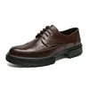 Herren-Lederschuhe, italienische Marke, Business-Kleiderschuhe, All-Match-Freizeitschuhe, hochwertiger brauner klassischer Blockschuh, große Größe: 38–46