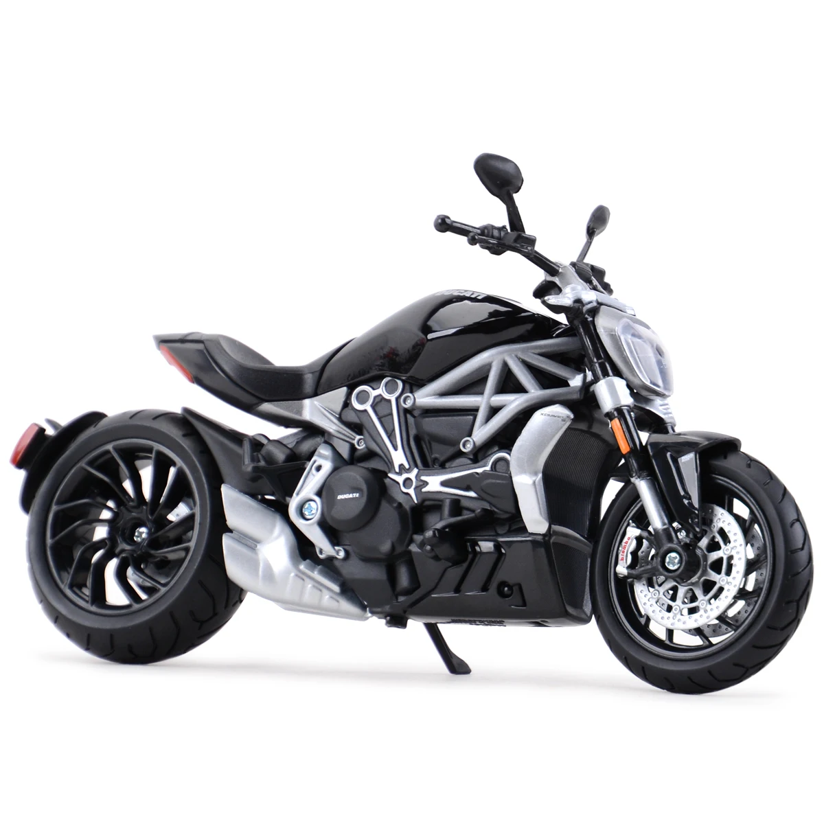 Maisto 1:12 Ducati X Diavel S Druckgussfahrzeuge, Sammlerstücke, Hobbys, Motorradmodell, Spielzeug Image
