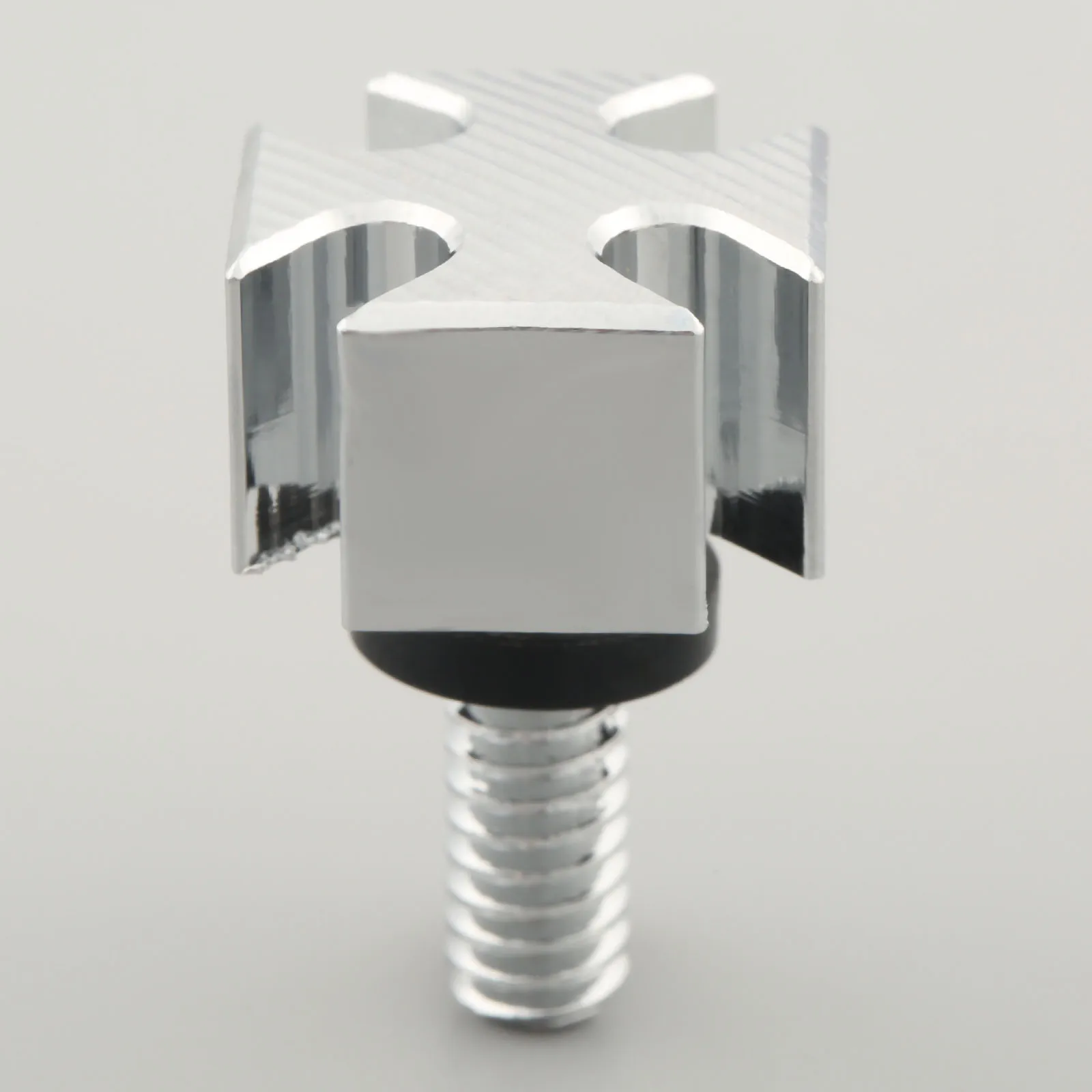 Aluminium 6 mm Motorrad-Rücksitz-Kreuzschrauben-Bolzenmuttern für Harley-Davidson Softail Sportster Street Glide Road King 1996–2017