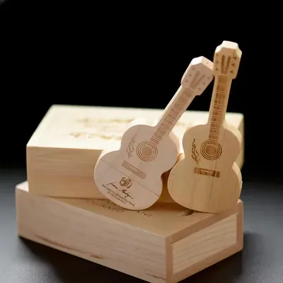 Kostenloses individuelles Logo aus Holz für Gitarre, USB2.0-Flash-Laufwerk, 4G, 8G, 16G, 32G, 64 GB, Image