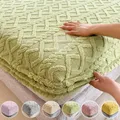 Jacquard Bed Cover 3D Embossed Velvet Mattress Cover Tafferta Bedsheet Winter Warm Fitted Sheet