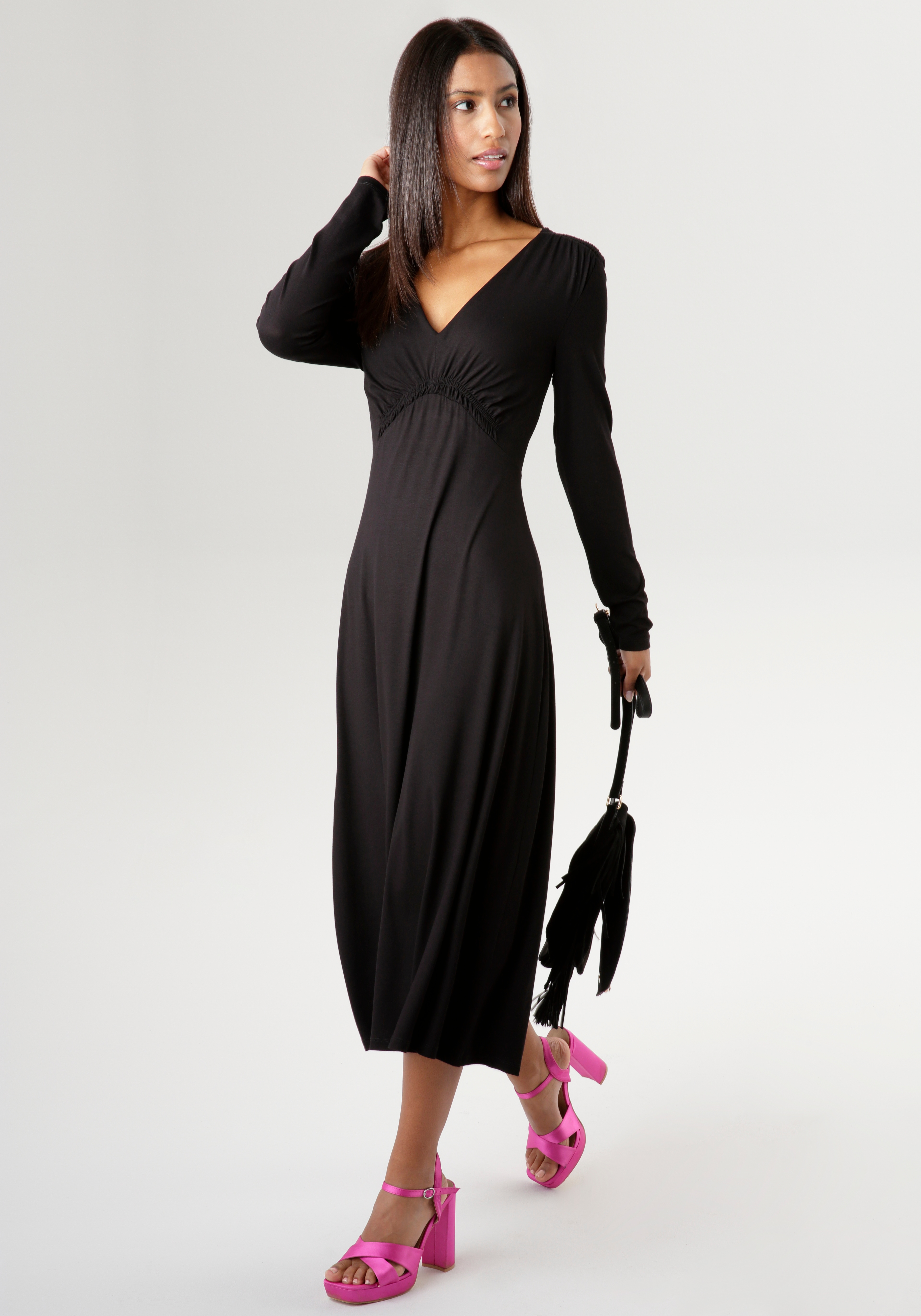 Midikleid ANISTON SELECTED, Damen, Gr. 40, N-Gr, schwarz, Single Jersey, Obermaterial: 95% Viskose, 5% Elasthan, unifarben, feminin, figurumspielend Midi, tiefer V-Ausschnitt, Kleider, mit drapierter Unterbrustnaht Image