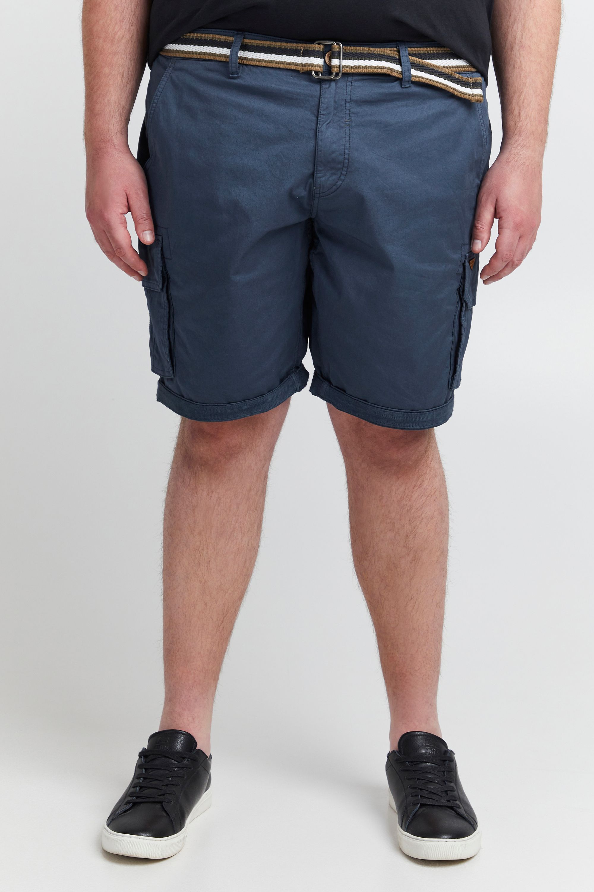 Cargoshorts BLEND "BHBrian Big & Tall", Herren, Gr. 5XL, US-Größen, blau (marineblaus), Web, 97% Baumwolle, 3% Elasthan, unifarben, regular fit kurz, Hosen, Stilvolle Cargo Shorts mit Taschen in großen Größen